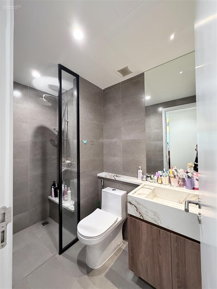 Bán căn hộ 2pn 2wc de la sol quận 4