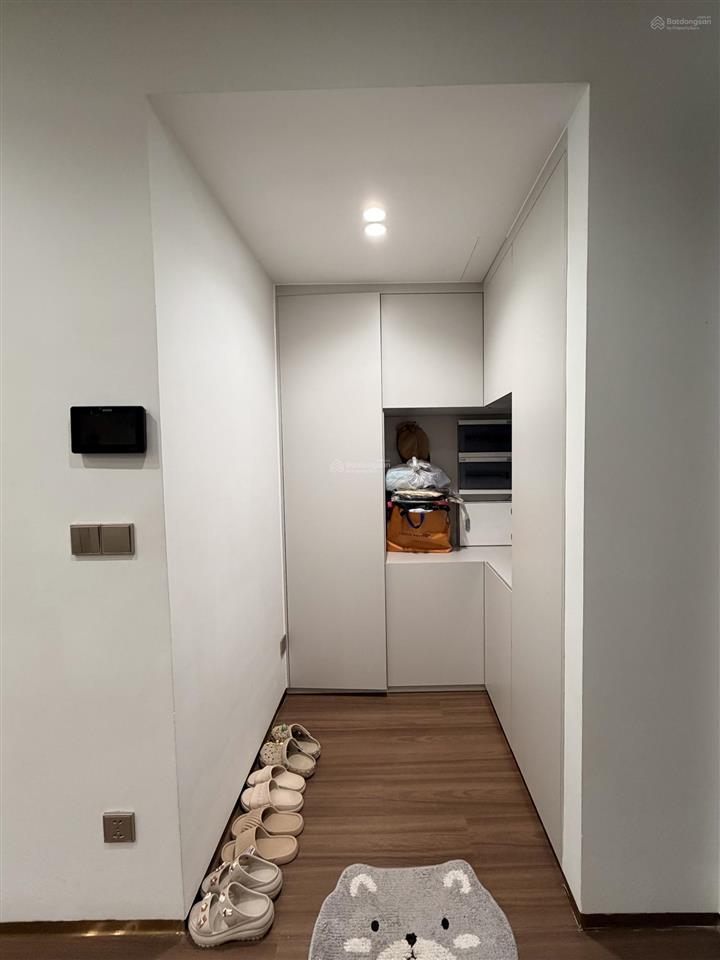 Bán căn hộ 2pn 2wc de la sol quận 4