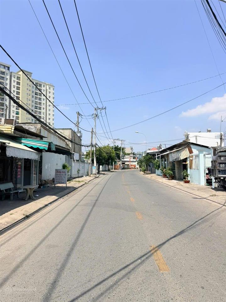 Nhà mặt tiền đường 10m giá rẻ hơn trong hẻm  diện tích 4.1m x 27 đúc 3 tấm , kinh doanh buôn bán