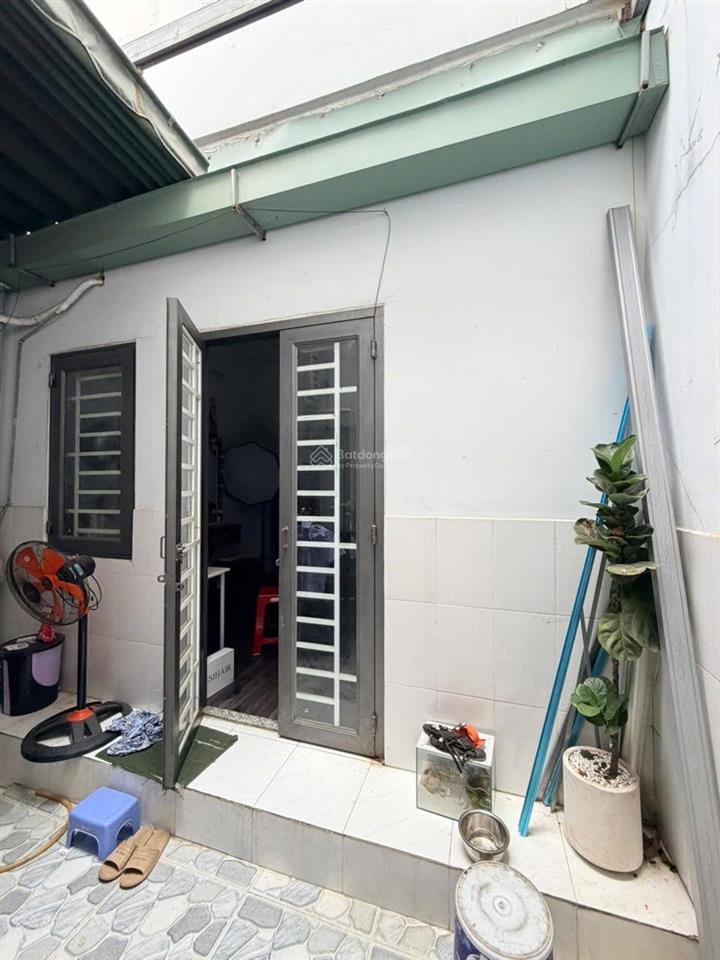 Nhà mặt tiền đường 10m giá rẻ hơn trong hẻm  diện tích 4.1m x 27 đúc 3 tấm , kinh doanh buôn bán