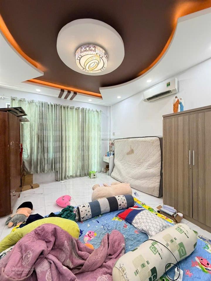 Nhà mặt tiền đường 10m giá rẻ hơn trong hẻm  diện tích 4.1m x 27 đúc 3 tấm , kinh doanh buôn bán