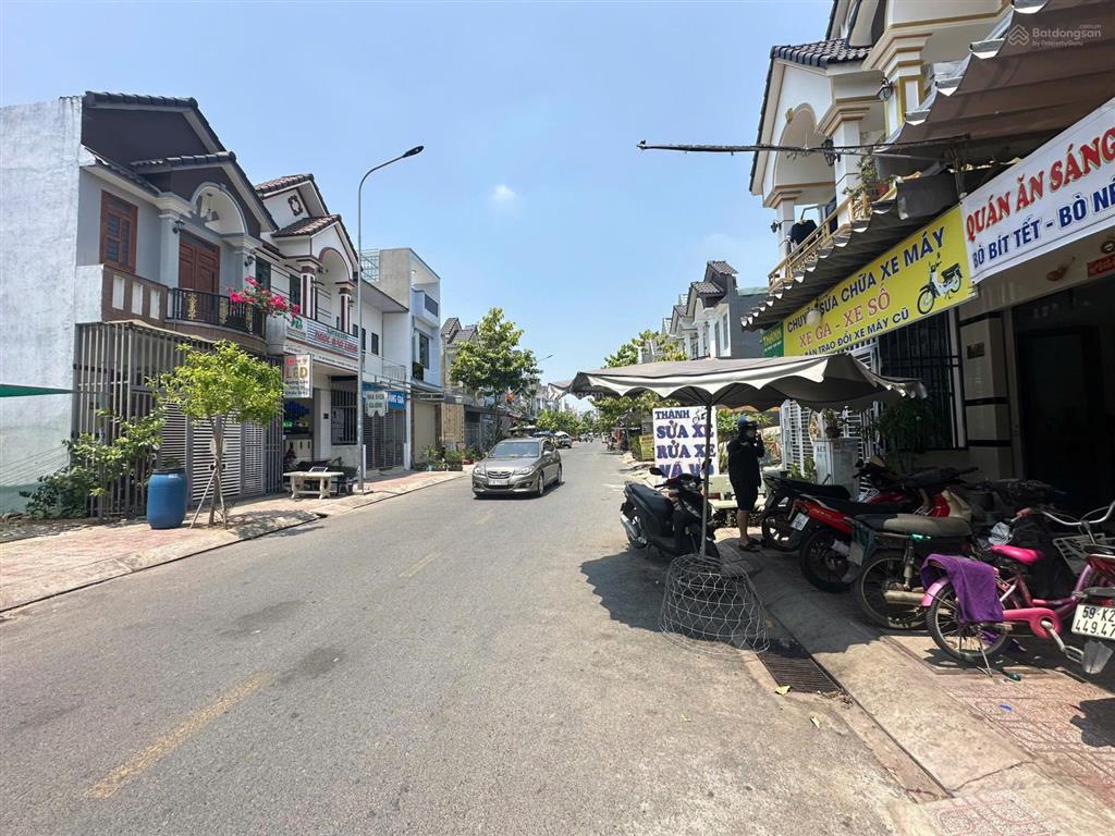 Giảm 200tr bán nhanh lô đất mặt tiền trục chính, kinh doanh buôn bán kín