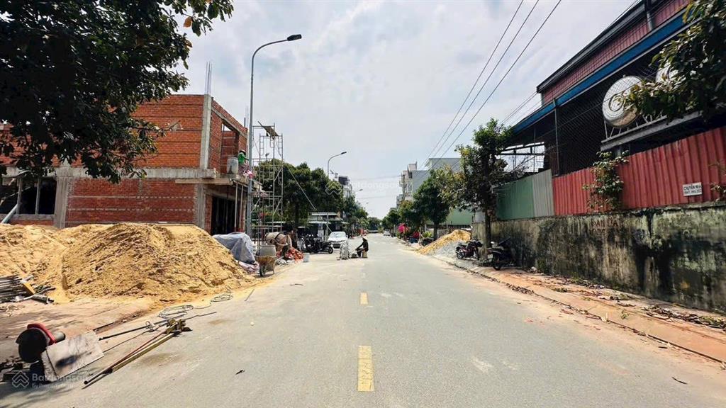 Giảm 500tr bán lô đất trục chính khu, vị trí trung tâm dĩ an, tp. hcm