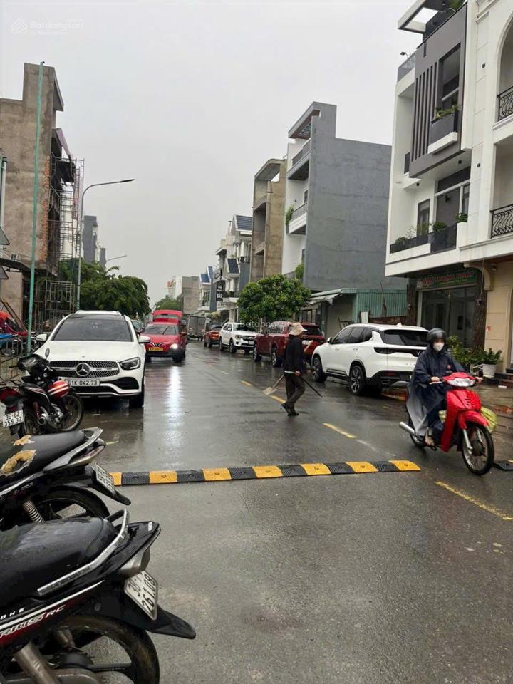 1 cặp siêu đẹp trục chính kdc an phú, không có cặp thứ 2