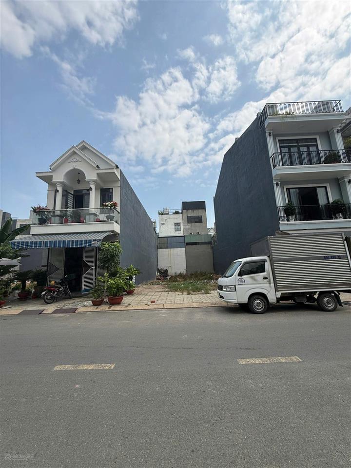 1 cặp siêu đẹp trục chính kdc an phú, không có cặp thứ 2