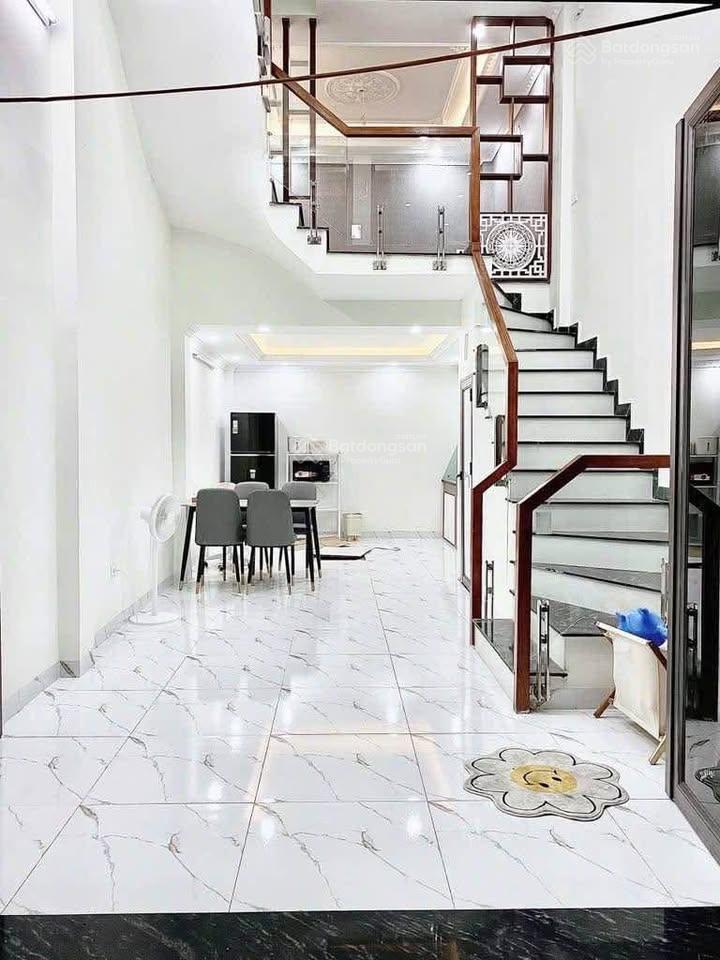 Hàng đầu tư, nhà 5 tầng 5 ngủ 35m ngay cầu hữu hoà xây mới tinh, ô tô tránh cửa nhà, thiết kế lửng