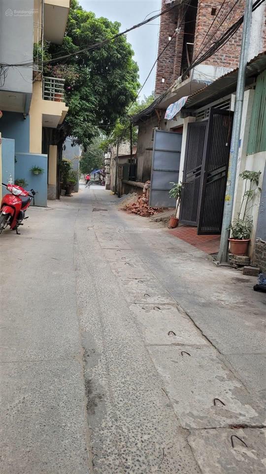 Nhanh, đất đầu cầu hữu hòa  cầu tó, 50m2 ô tô tải đỗ sát nhà, sổ vuông vắn đẹp hoa hậu, sẵn cấp 4
