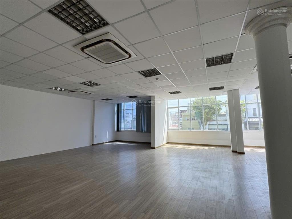 Văn phòng phú nhuận 88m2 giá 23,5 triệu/tháng tòa nhà hoàng văn thụ