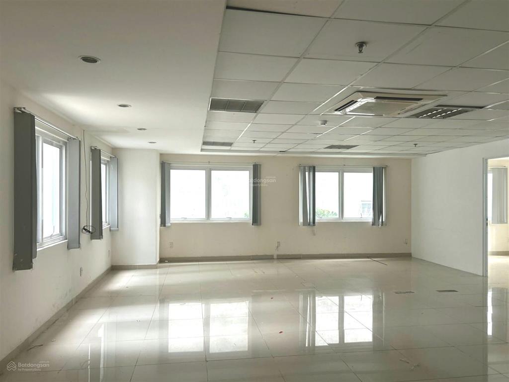 Văn phòng q1 giá 38 triệu/tháng (96m2) tòa nhà vp mặt tiền phan tôn