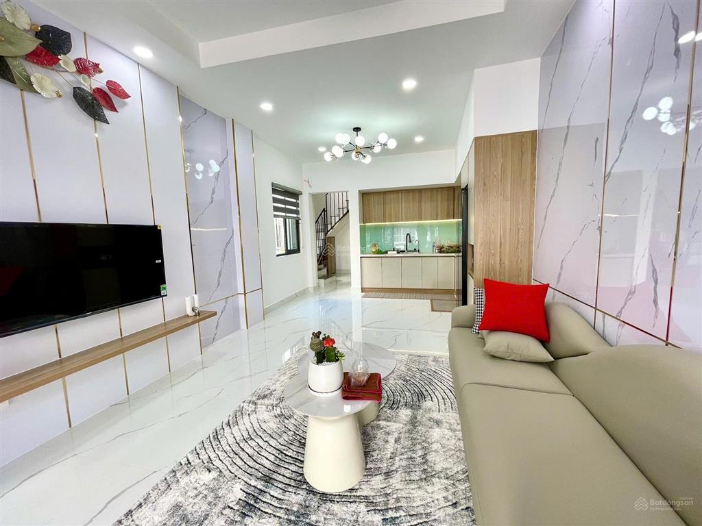 Hxh phú thọ hòa,tân phú công nhận 55m2 (4,5x12) nở hậu 5,3m trệt lầu full nội thất gần mặt tiền