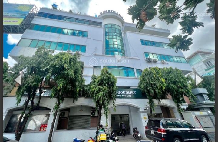 Văn phòng tòa nhà trường sơn 15m2 giá 4 triệu/tháng gần sân bay tsn