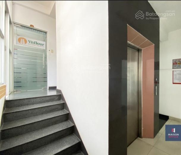 Văn phòng quận 1 giá 12 triệu/tháng 30m2 tòa nhà vp lê thị hồng gấm