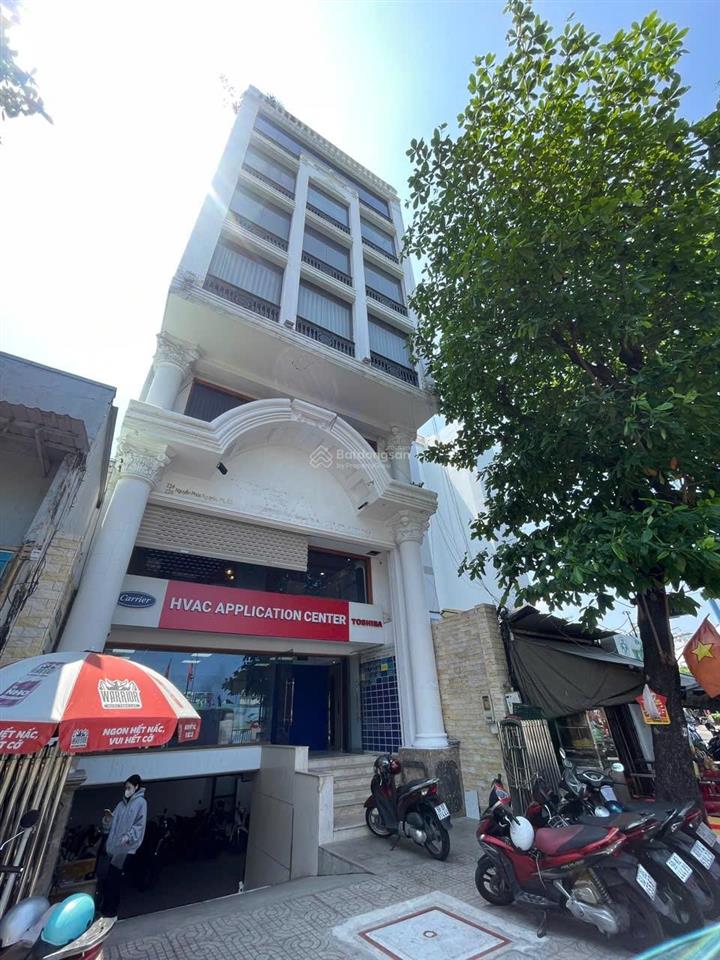 Văn phòng quận 3 giá 30 triệu (95m2) đầy đủ bàn ghế sẵn
