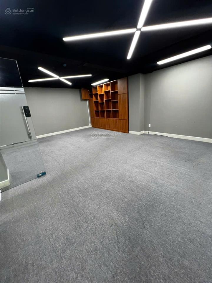 Văn phòng quận 10, 120m2 giá 35 triệu tòa nhà cao cấp đường 3/2