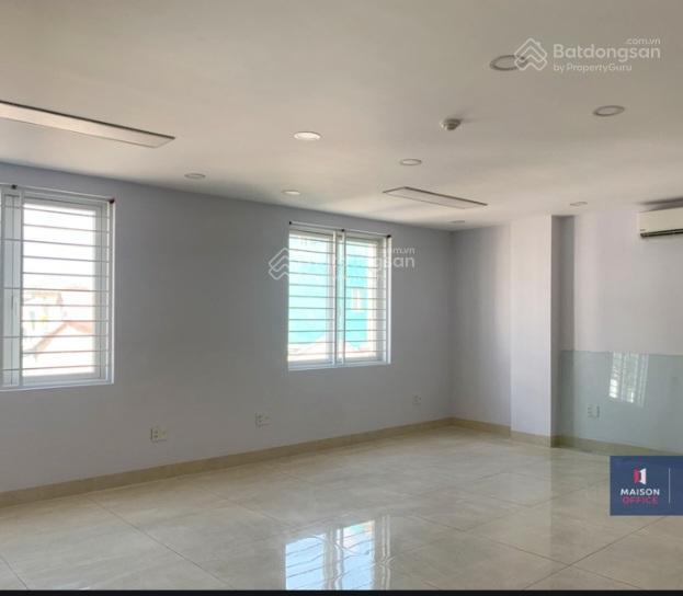 Văn phòng khu k300 giờ 24/7 full bàn ghế diện tích 45m² giá 12,5 triệu/tháng tòa nhà sân bay