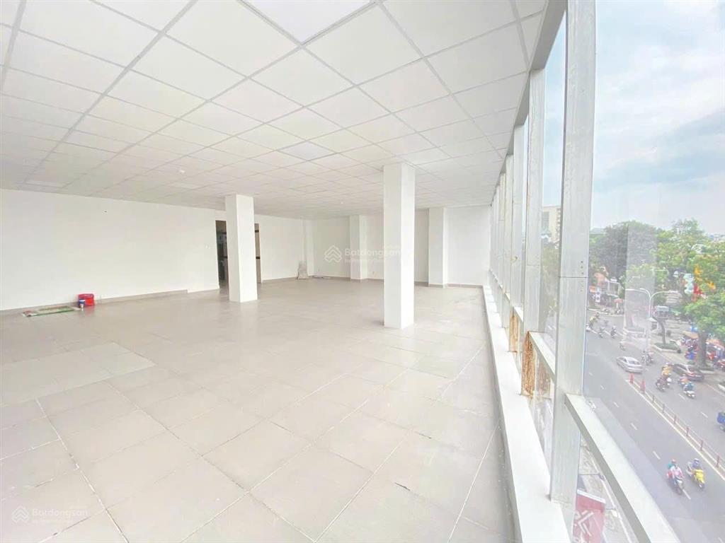 Văn phòng quận 10, 220m2 giá 69 triệu/tháng tòa nhà mặt tiền đường 3/2