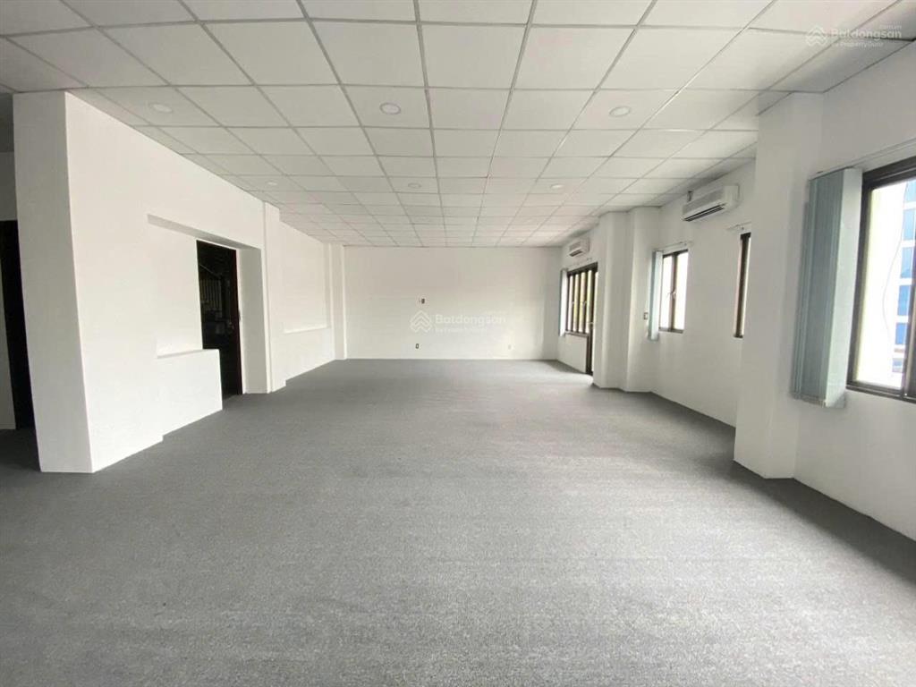 Văn phòng khu k300, giờ tự do 95m² giá 19 triệu/tháng tòa nhà đường c18, gần sân bay