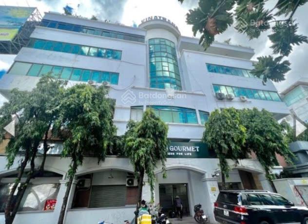 Văn phòng 103m2 giá 25 triệu/tháng tòa nhà vp trường sơn khu sân bay