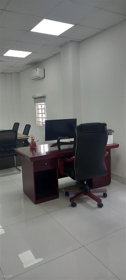 Văn phòng tòa nhà khu sân bay 48m2 giá 9 triệu, mặt tiền đường giải phóng, tân bình