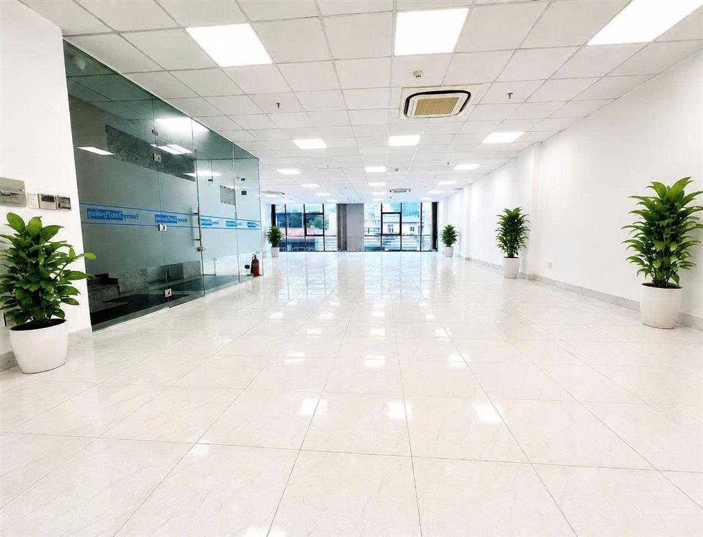Văn phòng 220m2 giá 50 triệu/tháng tòa nhà mặt tiền tiền giang khu sân bay tsn