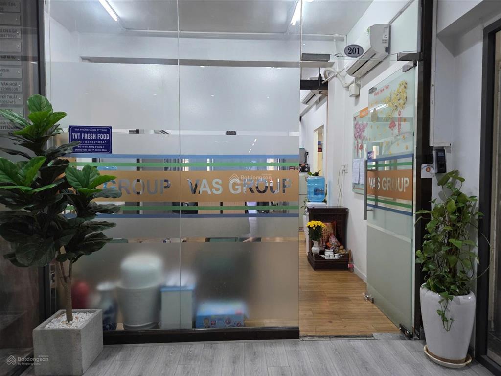 Văn phòng quận 10 giá 27 triệu/tháng 85m2 tòa nhà đường 3/2 ngay vincom 3/2