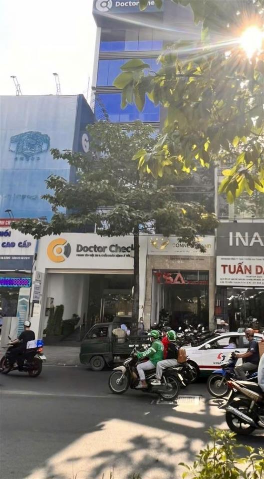 Văn phòng quận 10 giá 13 triệu 45m2 tòa nhà mặt tiền tô hiến thành