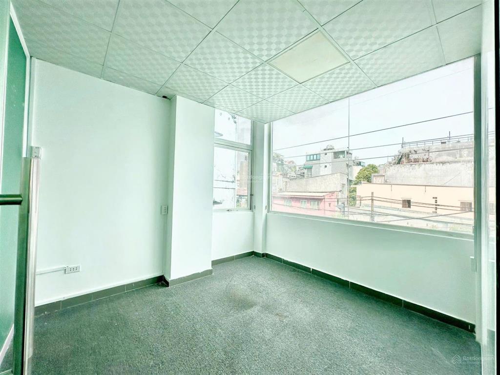 Văn phòng phú nhuận 80m2 giá 25 triệu/tháng tòa nhà mặt tiền nguyễn đình chính
