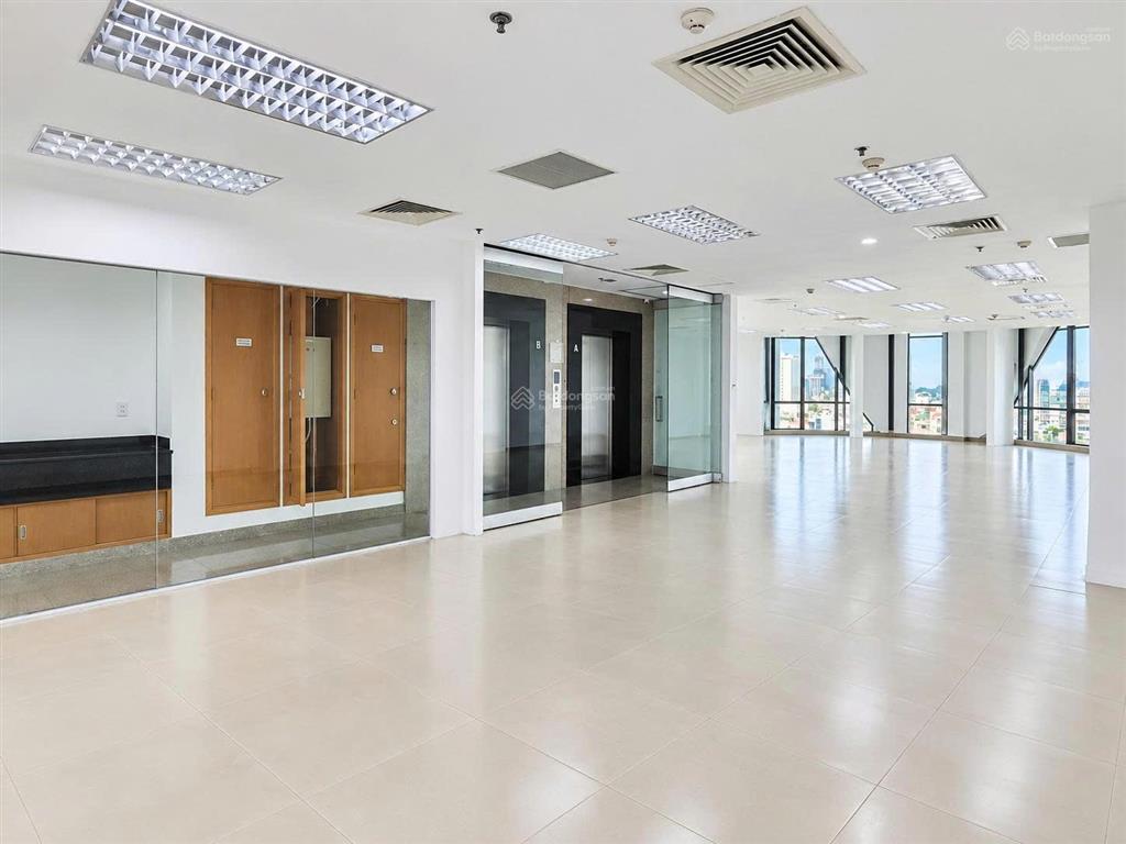 Văn phòng quận 1 giá 30 triệu (71m2) tòa nhà mặt tiền cống quỳnh.