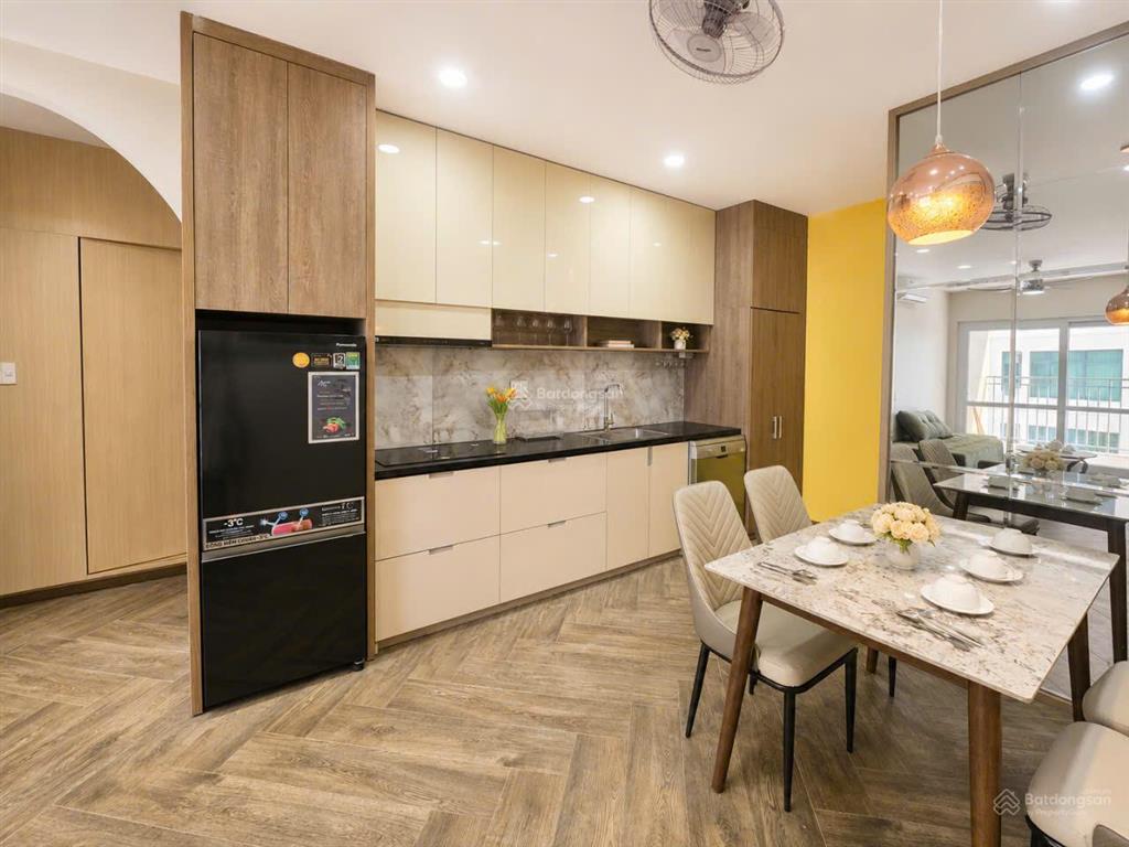 Chính chủ bán căn hộ view biển, 1222 toà oc3  72m2, 3.8 tỷ, nội thất mới, vào ở ngay