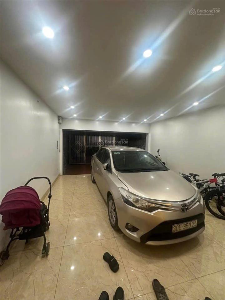 Gia đình cần cho thuê nhà 5 tầng full nội thất tại lạc long quân, nghĩa đô, cầu giấy.