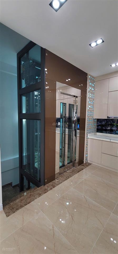 Cho thuê nhà 6 tầng x 70m2,thang máy.nhà mới xây 100%