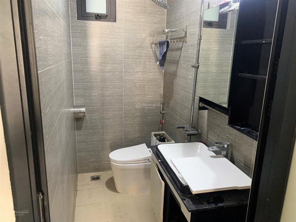 Chính chủ cho thuê nhà 7 tầng, thang máy, tại trần quốc hoàn  dịch vọng hậu  cầu giấy.