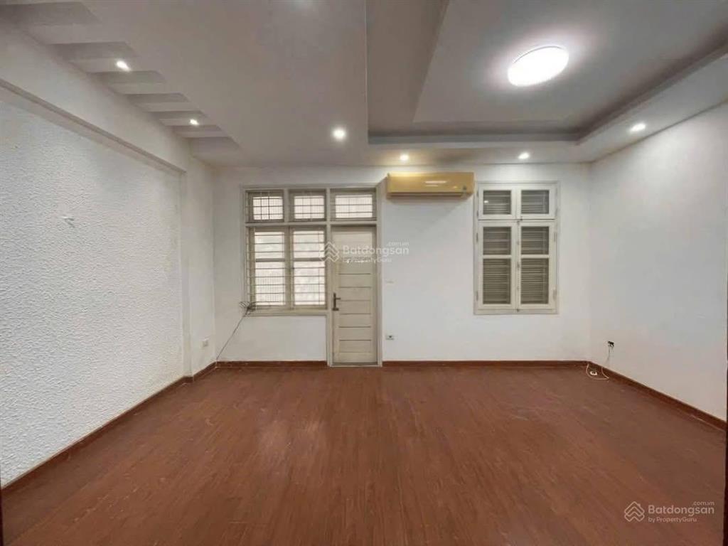 Chính chủ cho thuê liền kề 100m x 4 tầng, mt 6 mét, giá 35 triệu,