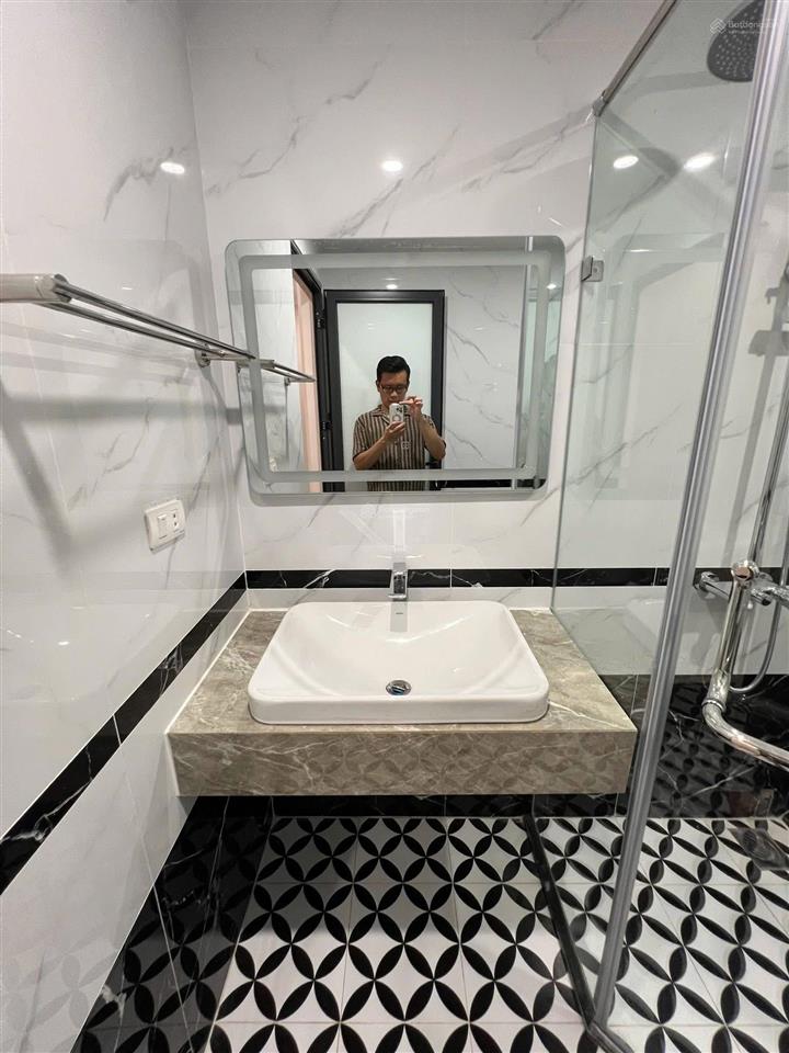Chính chủ cho thuê nhà 7 tầng, thang máy tại khương đình, thanh xuân. 50tr nhà mới xây