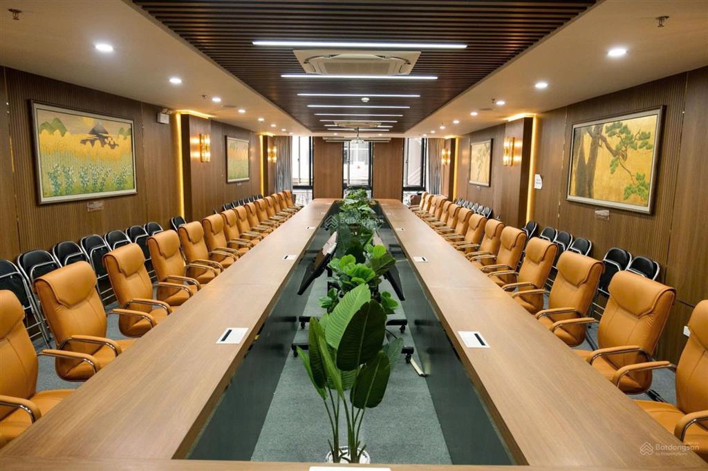 Chính chủ cho thuê nhà 155m2 x 7 tầng + hầm gần lê đức thọ  nam từ liêm, 150 triệu tm