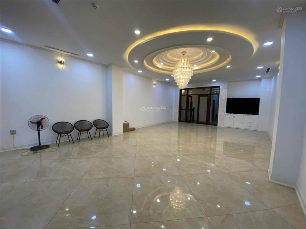 Chính chủ cho thuê tòa nhà 9 tầng mặt phố tại trung kính, yên hòa, cầu giấy