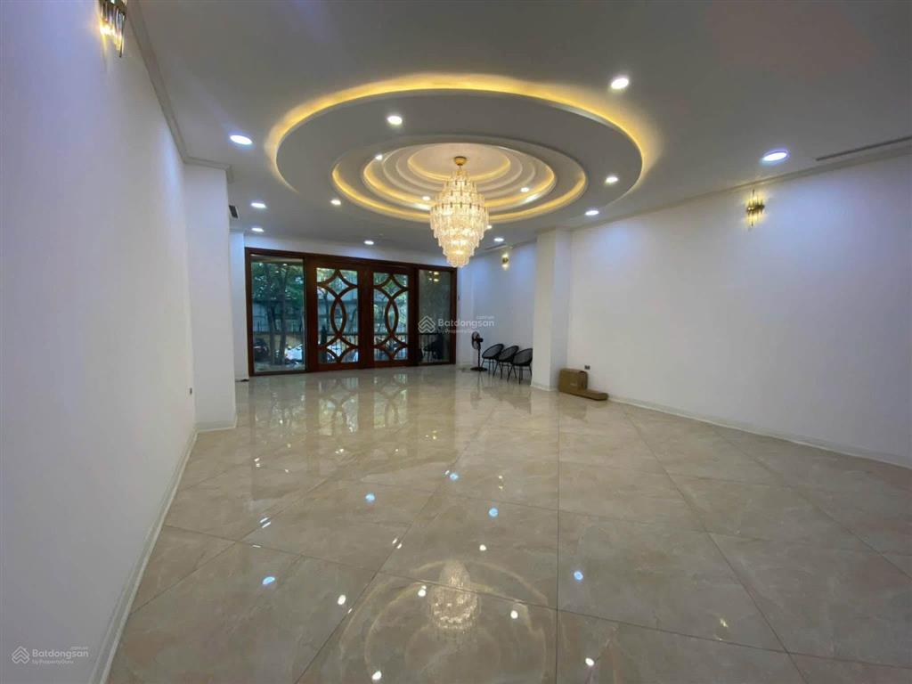 Chính chủ cho thuê tòa nhà 9 tầng mặt phố tại trung kính, yên hòa, cầu giấy