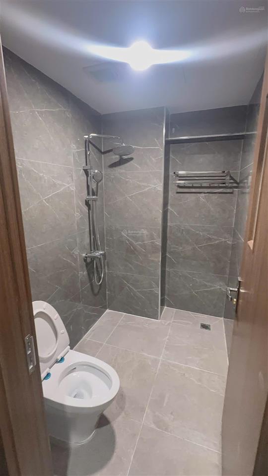 Chính chủ cho thuê nhà 5 tầng, thang máy, 90m2 thông sàn tại nguyễn chánh, cầu giấy