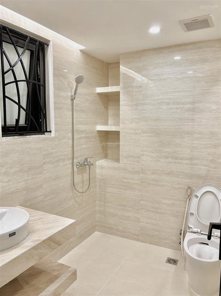 Chính chủ cho thuê biệt thự 5 tầng + hầm tại đường vũ phạm hàm, phường yên hòa, quận cầu giấy 72tr