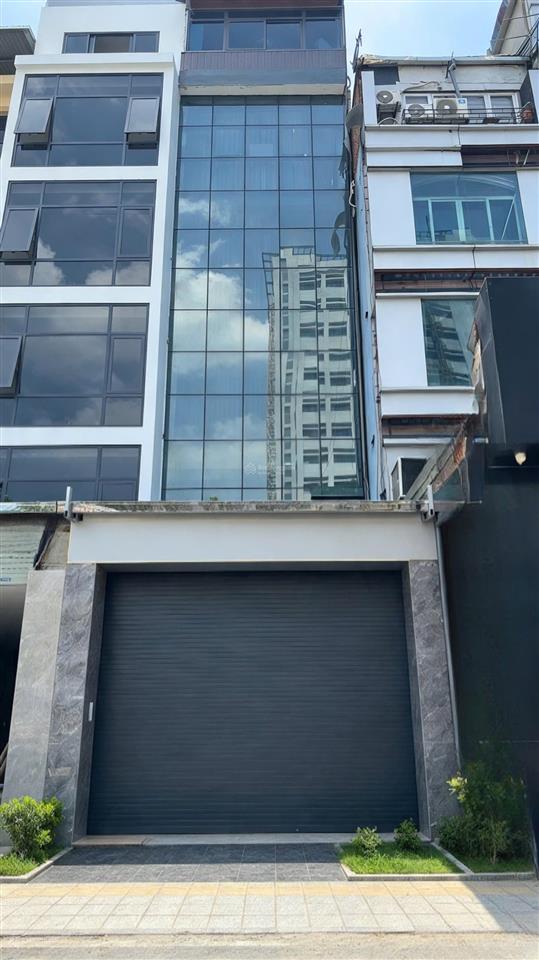 Cho thuê nhà riêng 6 tầng, thang máy tại hoàng quốc việt, nghĩa đô, cầu giấy