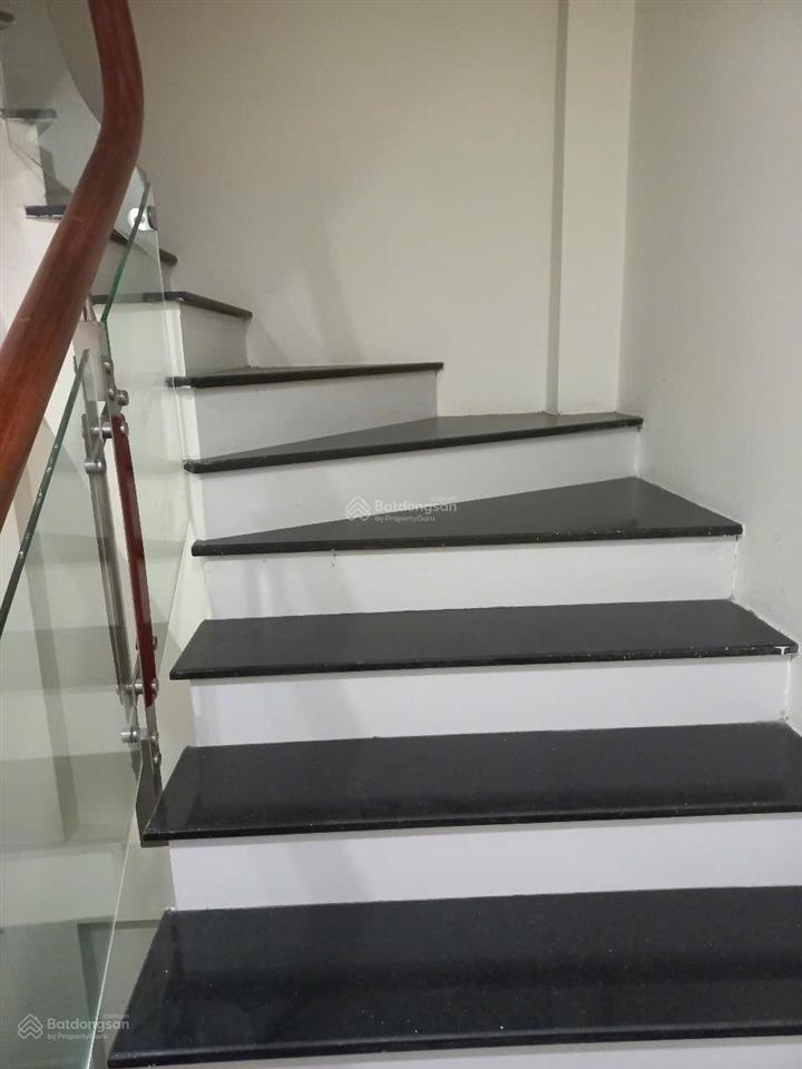 Cho thuê nhà liền kề 70m2 x 5 tầng tại mễ trì thượng, nam từ liêm
