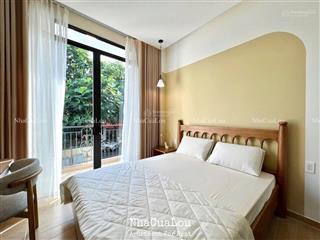 Căn hộ dịch vụ cho thuê ngay trung tâm quận 1, full nội thất, ban công, gần chợ tân định, bùi viện