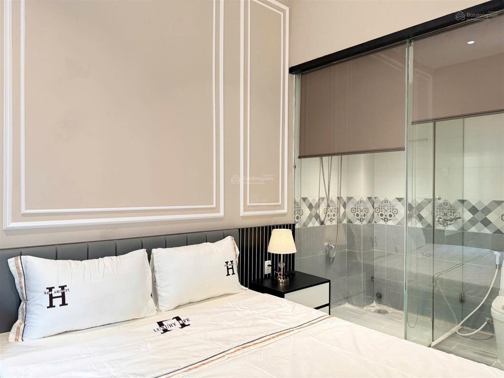 Căn hộ 1 phòng ngủ cao cấp ngay trần đình xu, quận 1, máy giặt riêng, gần bùi viện, chợ bến thành