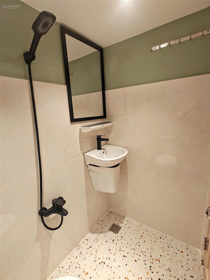 Căn hộ duplex cho thuê ngay mặt tiền võ văn kiệt quận 5, nhà mới ban công  ở được 3  4 người