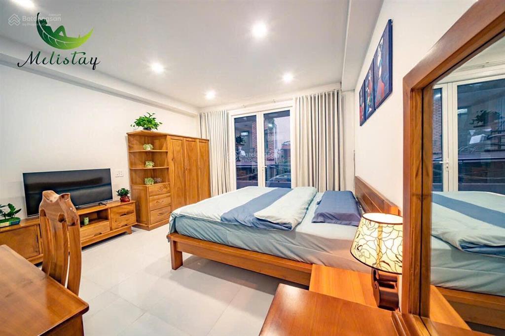 Căn hộ cho thuê ngay ký con, quận 1, thang máy, ban công  nhà sạch đẹp, gần chợ bến thành, metro