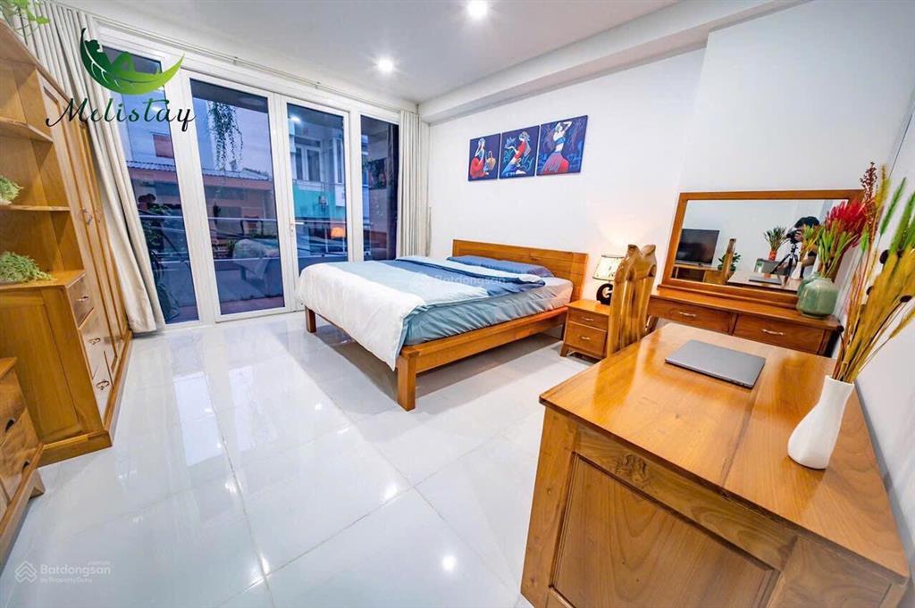 Căn hộ cho thuê ngay ký con, quận 1, thang máy, ban công  nhà sạch đẹp, gần chợ bến thành, metro
