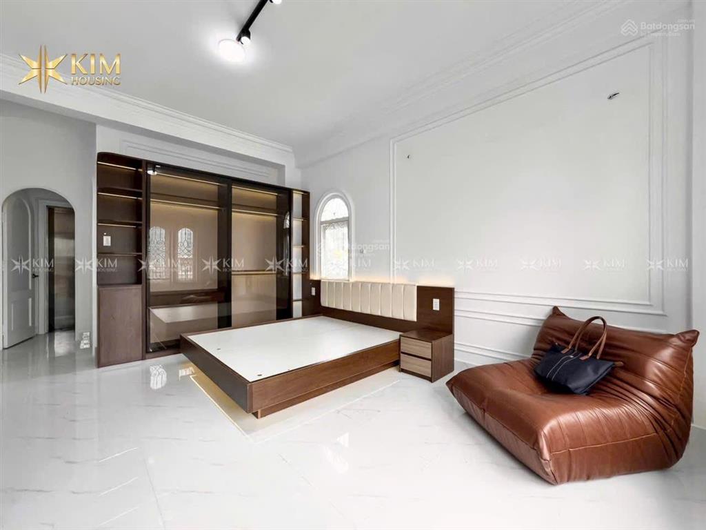 Căn hộ 1 phòng ngủ cho thuê ngay hồng bàng, quận 5, gần đại học y dược, kinh tế ueh, bách khoa