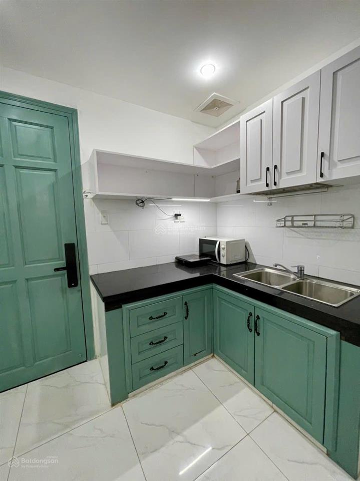 Căn hộ 1 phòng ngủ cho thuê ngay phạm ngọc thạch quận 3, thang máy, máy giặt riêng, gần hồ con rùa
