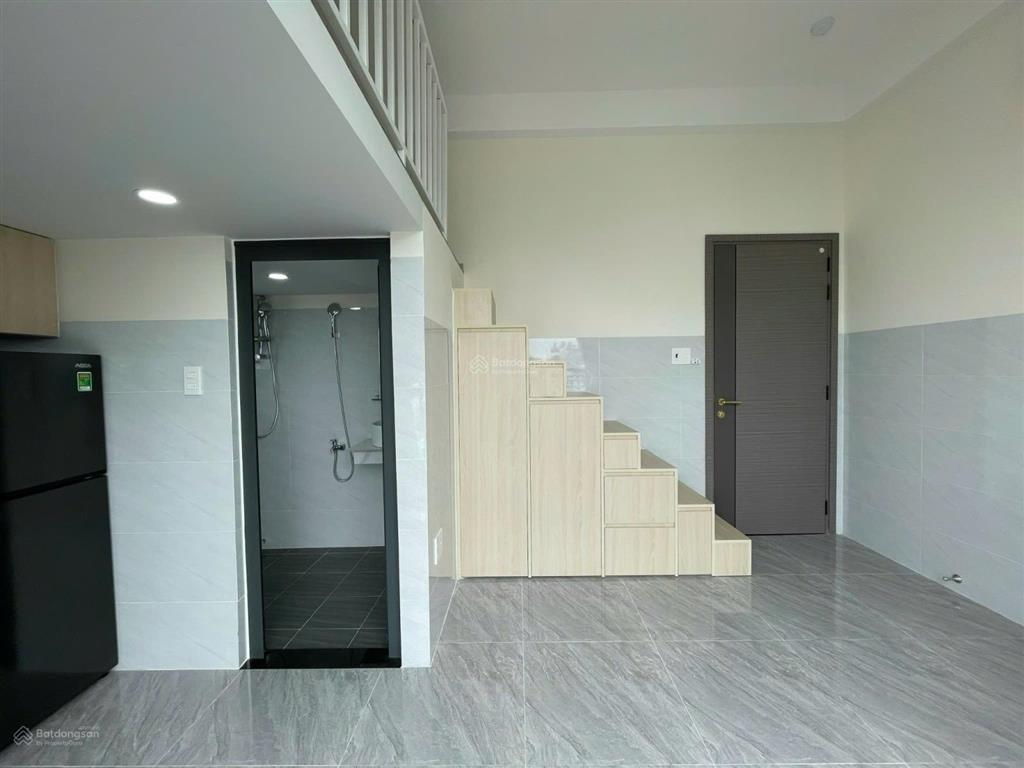 Cho thuê phòng có gác, ban công đầy đủ nội thất ngay etown cộng hòa tân bình, hồ chí minh