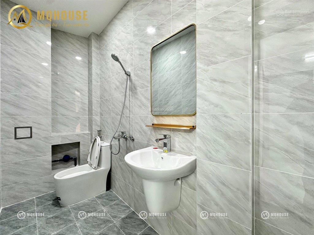 Cho thuê căn hộ ban công full nội thất tiện nghi an ninh ngay phạm văn bạchkcn tân bình